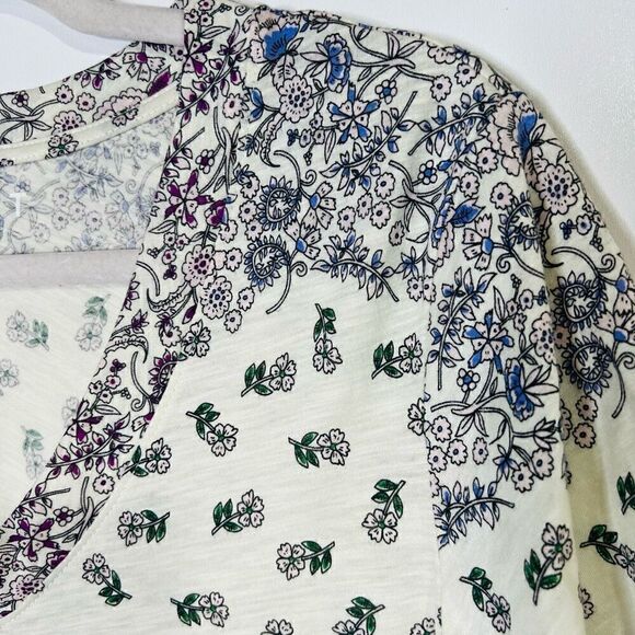 LOFT Floral V-neck Cotton Tee Shirt - Picture 2 of 8